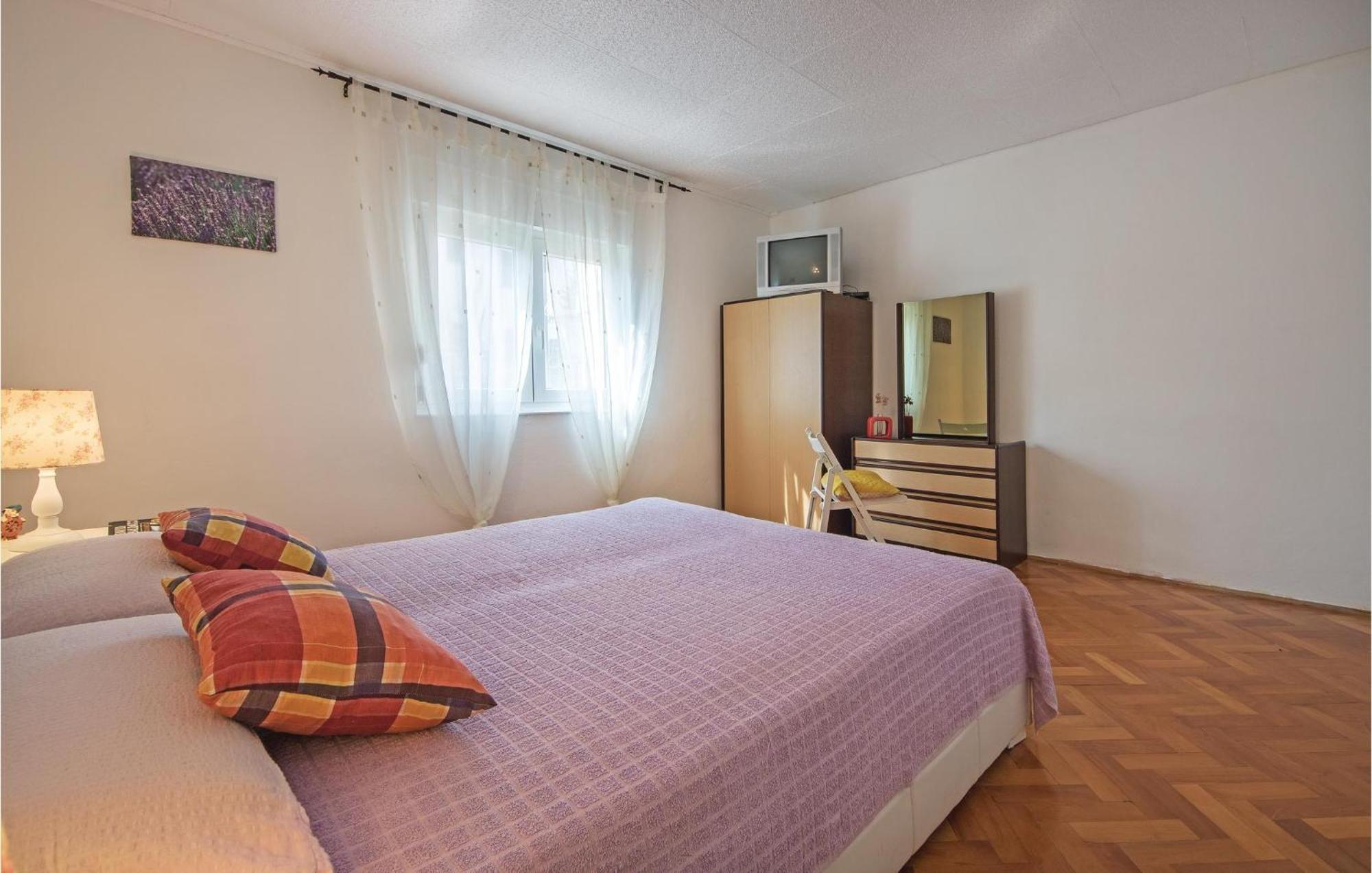 Awesome Apartment In Fazana With Wifi Eksteriør billede