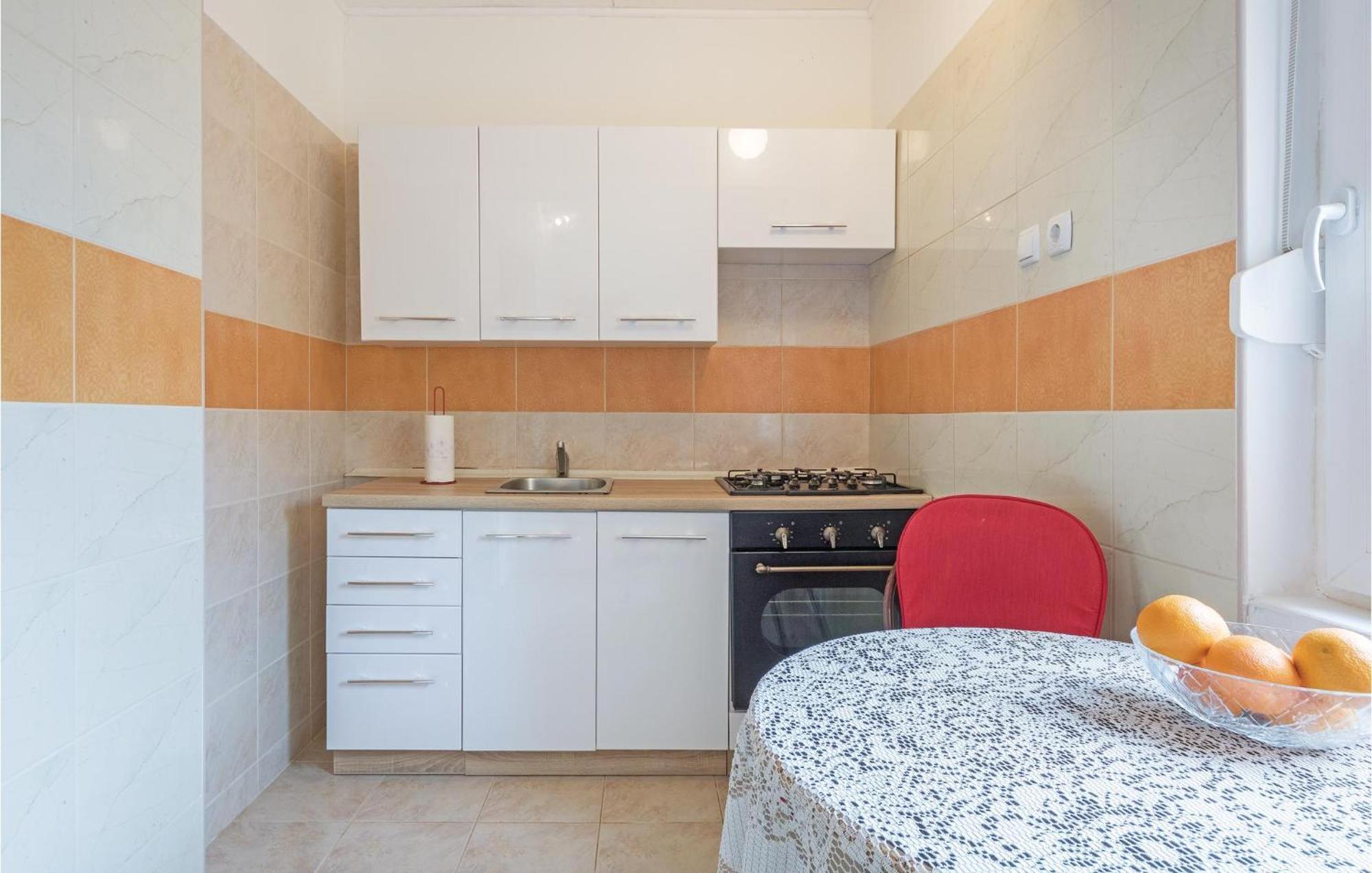Awesome Apartment In Fazana With Wifi Eksteriør billede